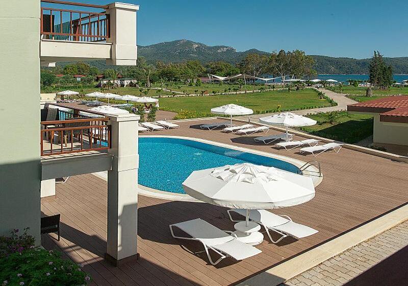 اتاق لوکس, Fortezza Beach Resort