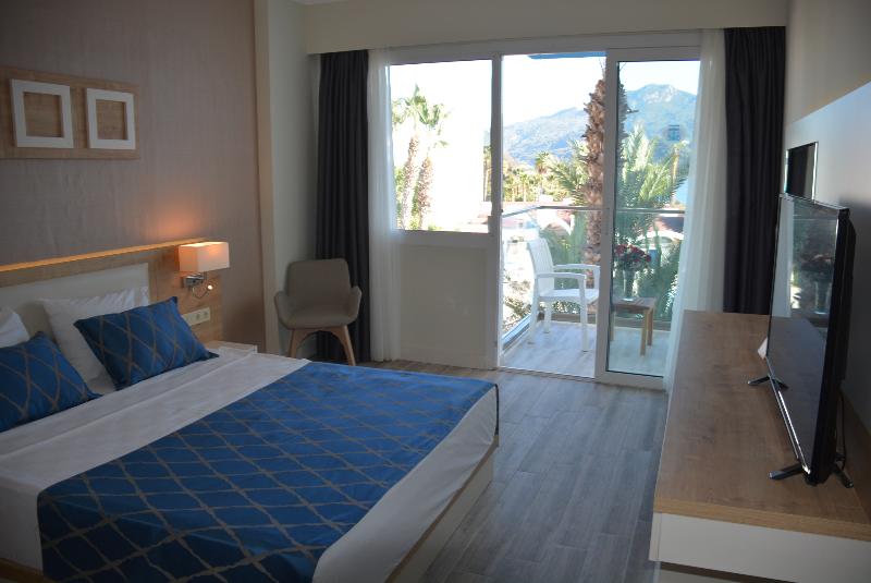 اتاق استاندارد با چشم‌انداز دریا, Fortezza Beach Resort