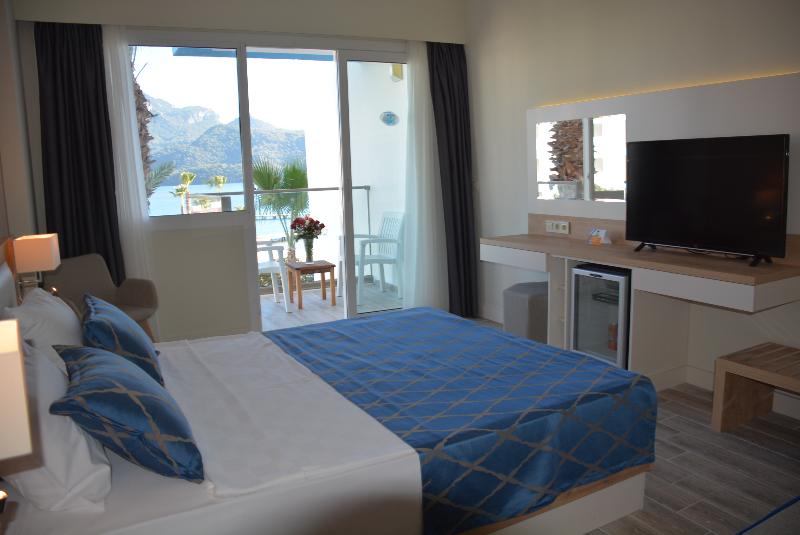 اتاق استاندارد با چشم‌انداز دریا, Fortezza Beach Resort