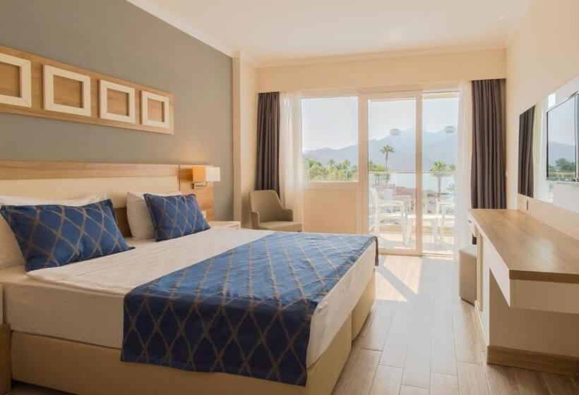 اتاق استاندارد با چشم‌انداز دریا, Fortezza Beach Resort