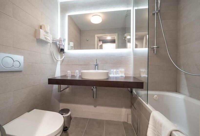 اتاق استاندارد سه نفره, Best Western City Centre