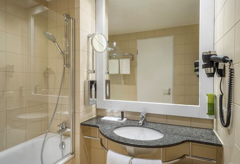 Номер Стандарт, Frankfurt Messe Affiliated By Melia
