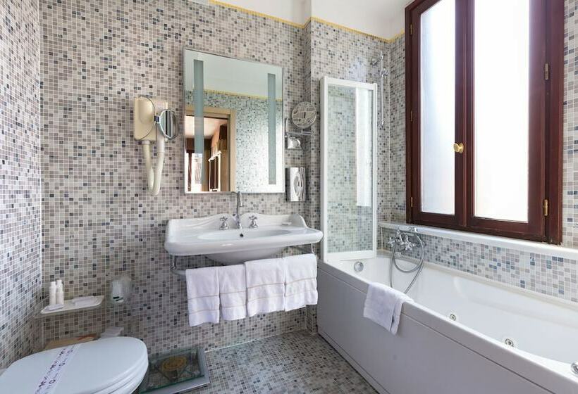 Habitació Basic, Liassidi Palace