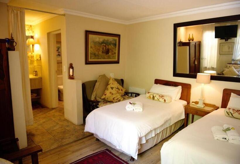 اتاق لوکس با چشم‌انداز باغ, Almar View Guest House