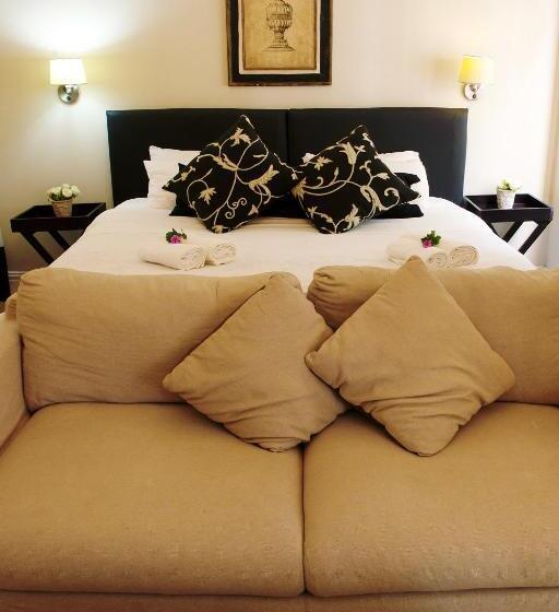 اتاق لوکس با چشم‌انداز باغ, Almar View Guest House