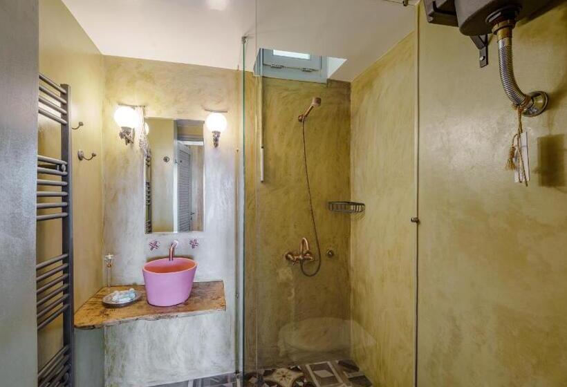 Полулюкс Одноместный с Террасой, Mazaraki Guesthouse