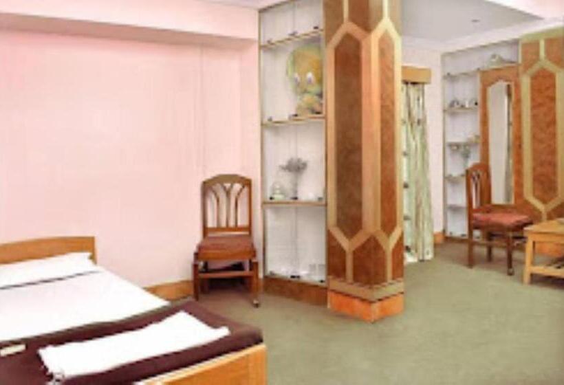اتاق لوکس, Yashoda International