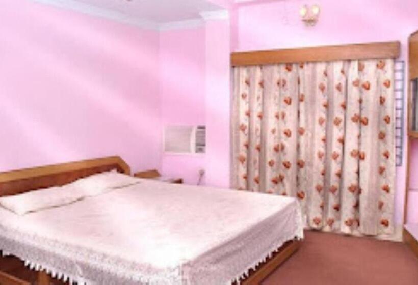 اتاق استاندارد, Yashoda International