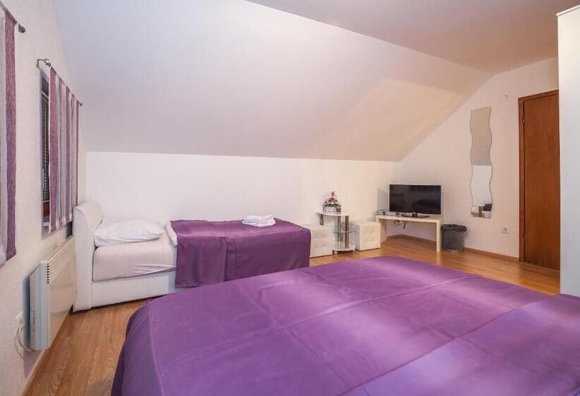 اتاق استاندارد سه نفره, Guest House Slavica