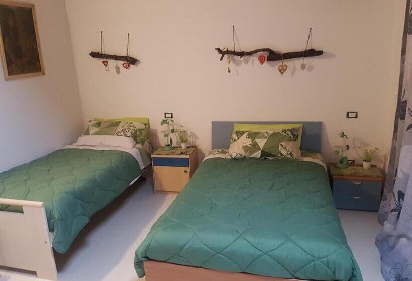 Номер Стандарт, Al Fienile