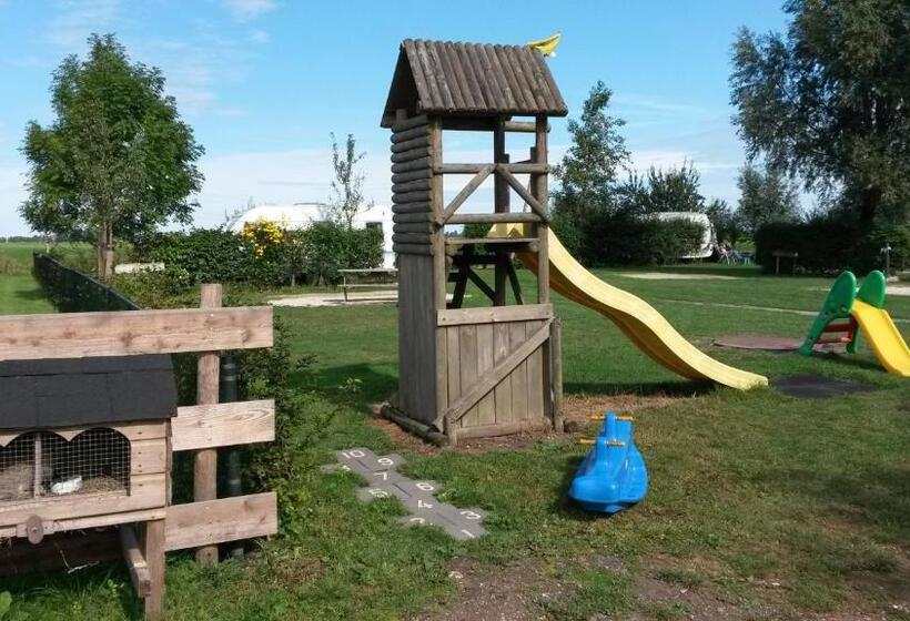 标准间, Boerderij Hazenveld