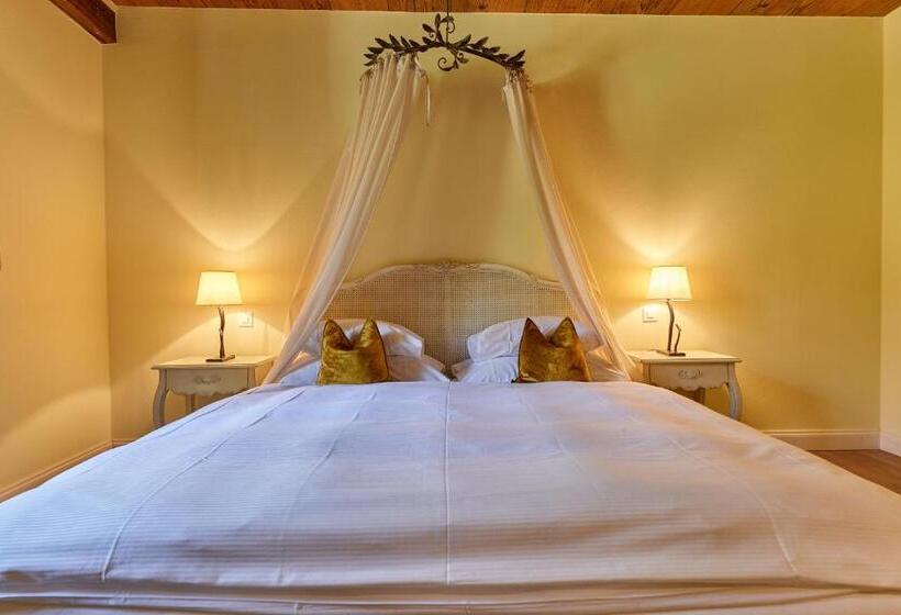 Номер Deluxe, Château Salavaux