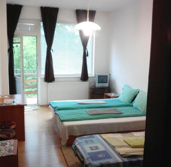 Номер Стандарт с Балконом, Guest House Familia