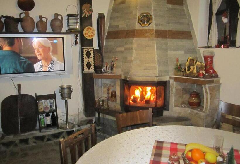 Дом 1 Спальня, Guest House Popov