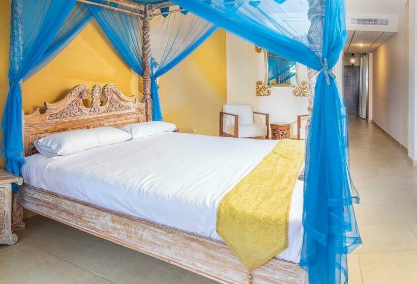 سوئیت جونیور با چشم‌انداز باغ, El Cortijo De Zahara By Qhotels