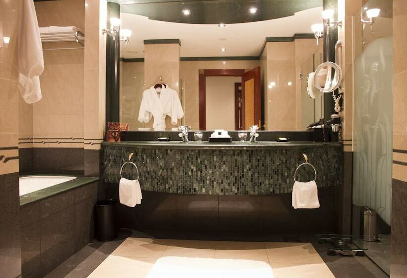 Люкс Вид на Сад, Grand Hyatt Dubai