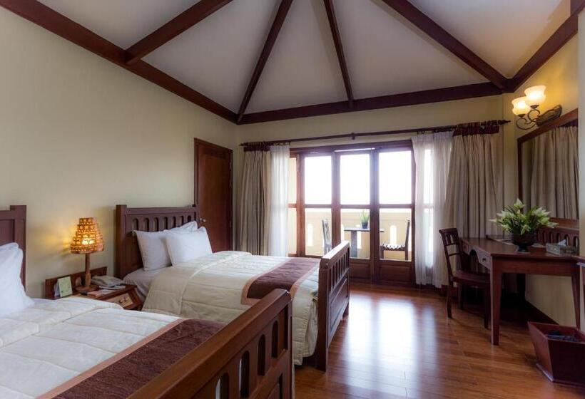 Номер Deluxe, Royal Angkor Resort & Spa
