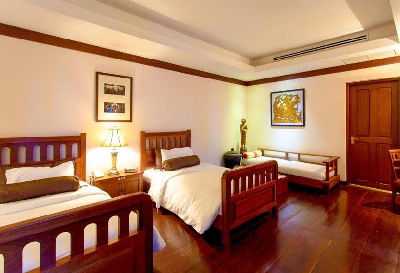 Номер Superior Вид на Сад, Royal Angkor Resort & Spa