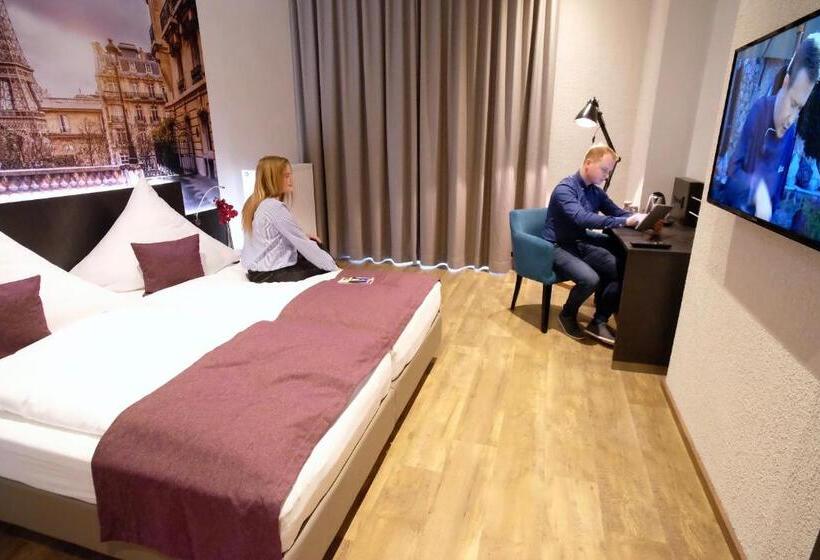 Номер Deluxe, Bahnhof Erzingen, Hotel, Coffee & More
