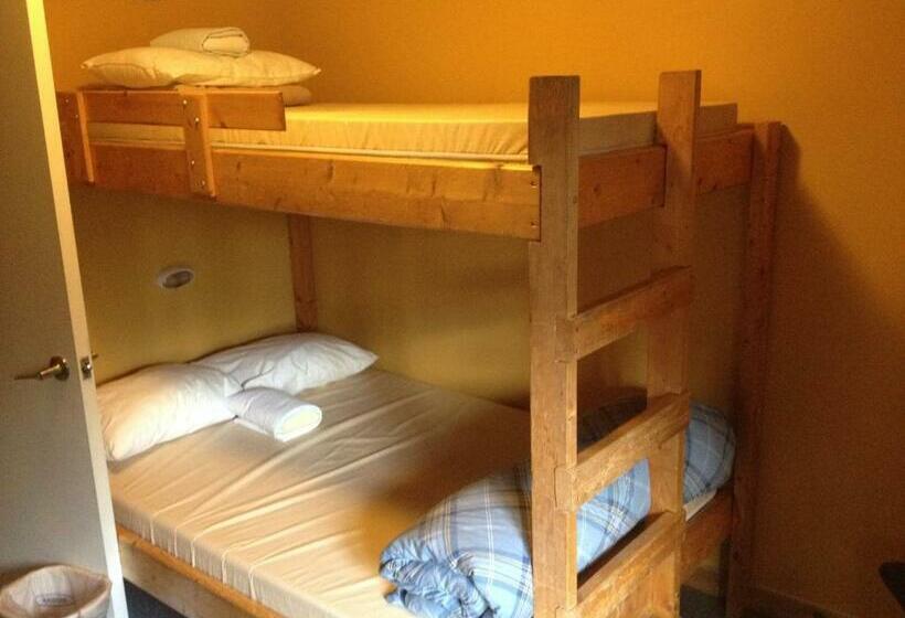 Семейный Номер Deluxe, Hi Nordegg   Hostel