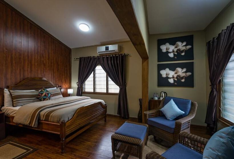 이그제큐티브 스위트, Maaha Beach Resort
