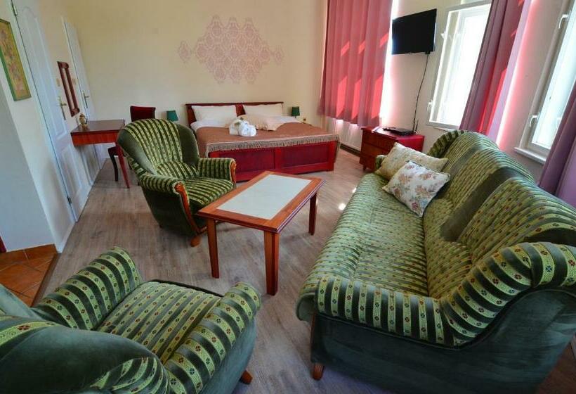 Номер Deluxe, Baronka Bed & Breakfast & Bistrot