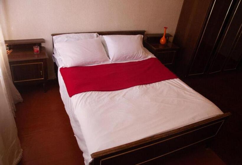 اتاق لوکس, B&b Sunrise House Aygavan