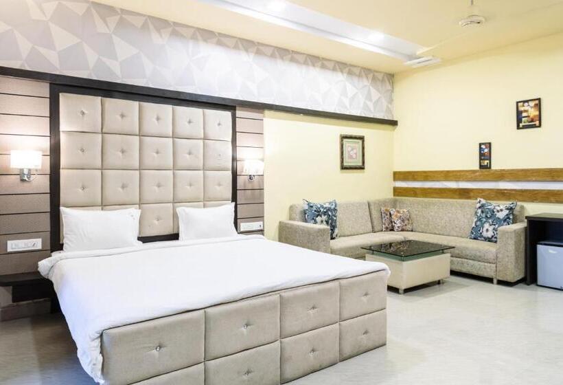Люкс с Балконом, Tadoba Wildlife Resort   Best Resort In Tadoba