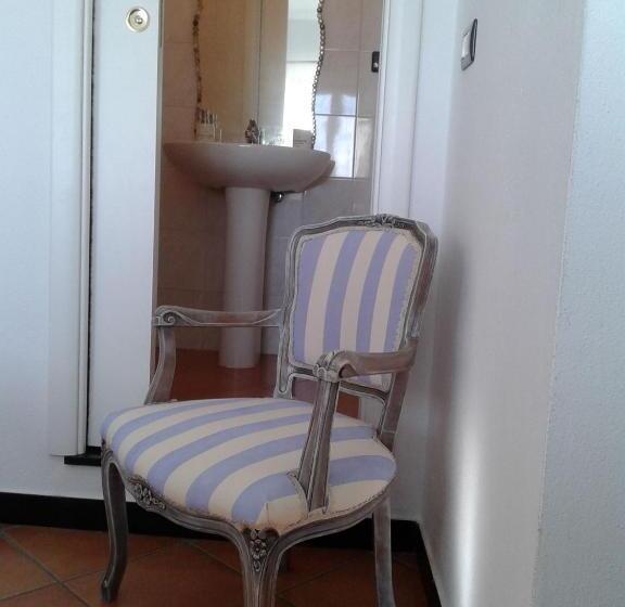 Номер Стандарт, B&b I Glicini
