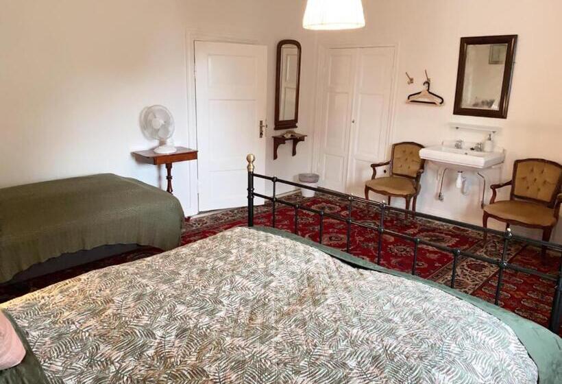 스탠다드 룸, øbjerggaard Bedrooms