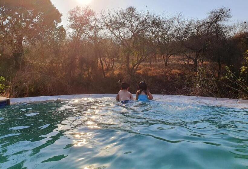 Номер Стандарт, Kingfisher Creek Safari Lodge