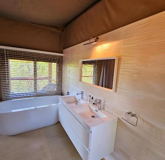 Номер Стандарт, Kingfisher Creek Safari Lodge