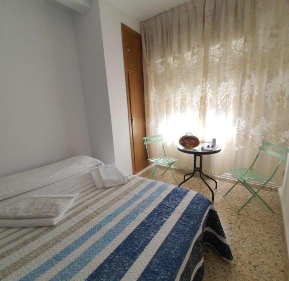 اتاق استاندارد با سرویس بهداشتی مشترک, Casa Mara