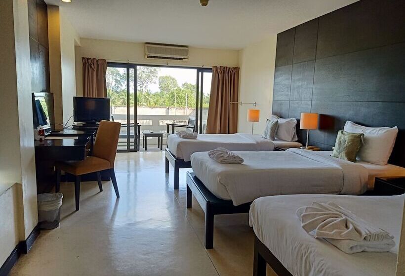 اتاق لوکس سه تخته, Amarin Samui Hotel   Sha Plus Certified