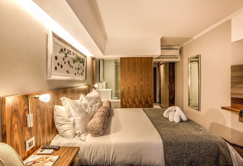 Номер Стандарт, City Lodge Hotel Bloemfontein