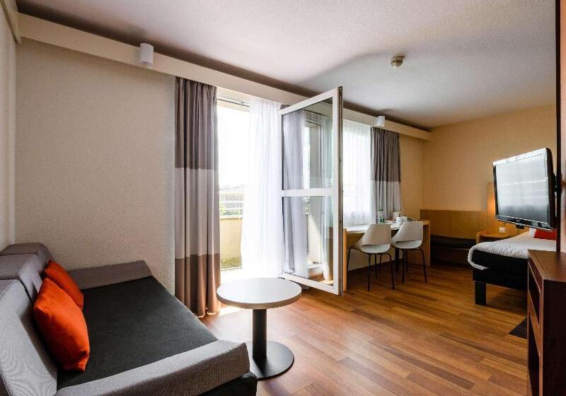 Juniorsvit med Balkong, Ibis Warszawa Stare Miasto