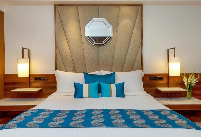 اتاق پرمیوم با چشم‌انداز دریا, Intercontinental Marine Drive Mumbai, An Ihg