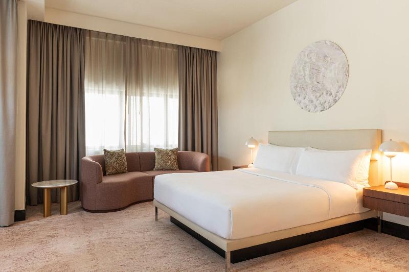 اتاق لوکس با تخت بزرگ, Majestic Cove