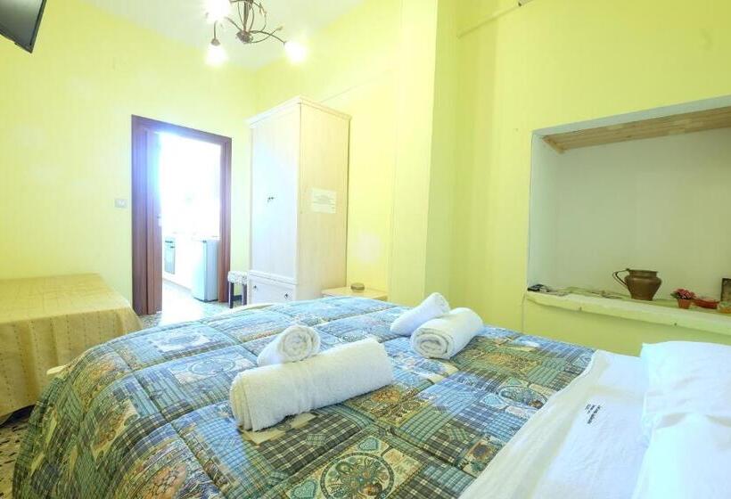 Семейный Номер, Corte Coronisio B&b