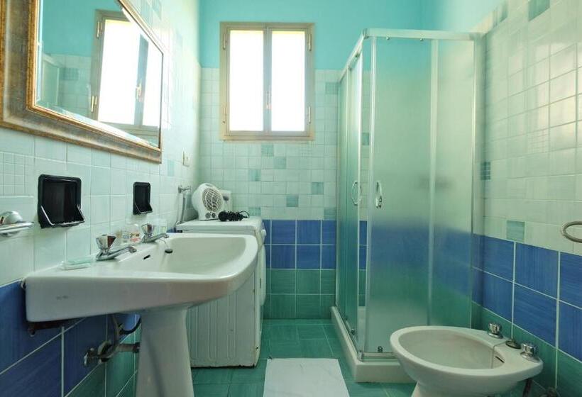 Семейный Номер, Corte Coronisio B&b