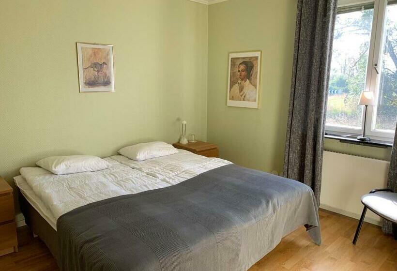带共用浴室的标准房间, Brålanda Hotell Och Vandrarhem