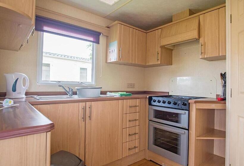 Дом 3 Спальни, Fishguard Holiday Park