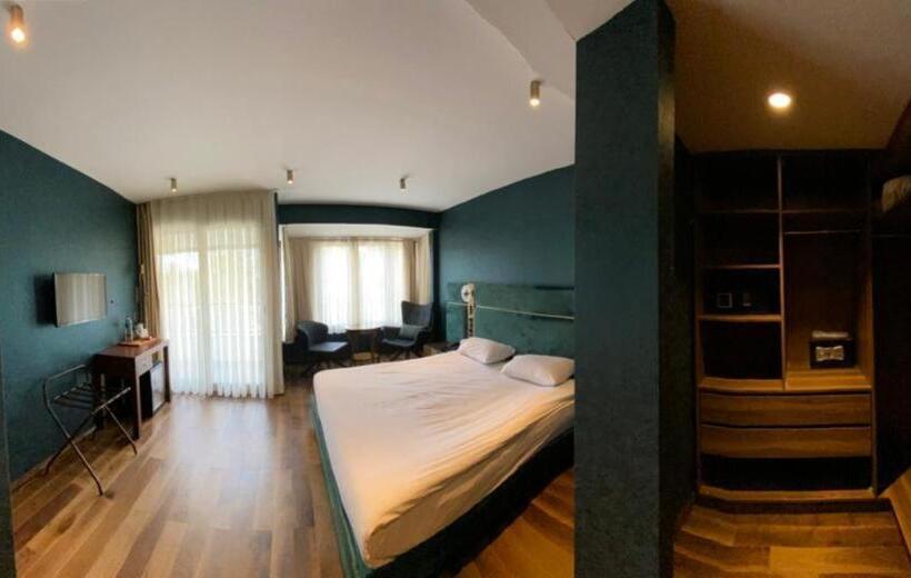 اتاق لوکس با چشم‌انداز دریا, Armagrandi Spina Hotel Special Category