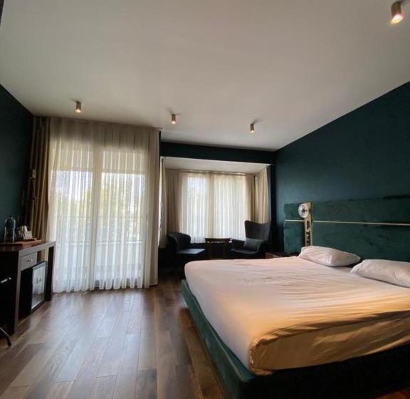 اتاق لوکس با چشم‌انداز دریا, Armagrandi Spina Hotel Special Category