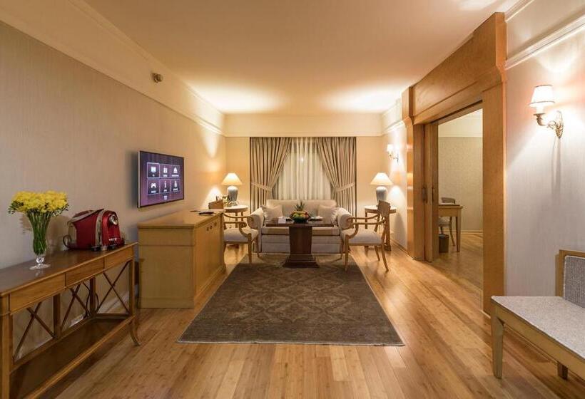 Suite Queen Bed, Zorlu Grand Hotel Trabzon