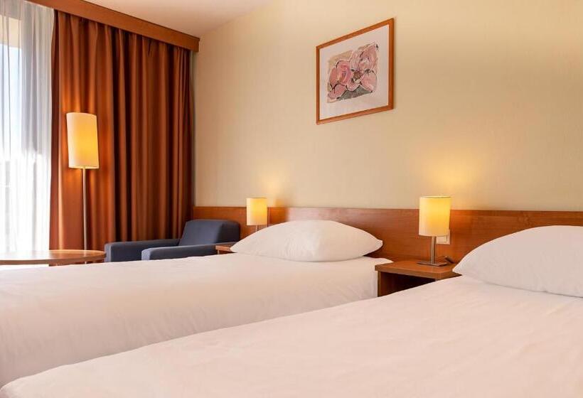 Стандартный Номер Нижний Этаж, Mercure Karpacz Skalny