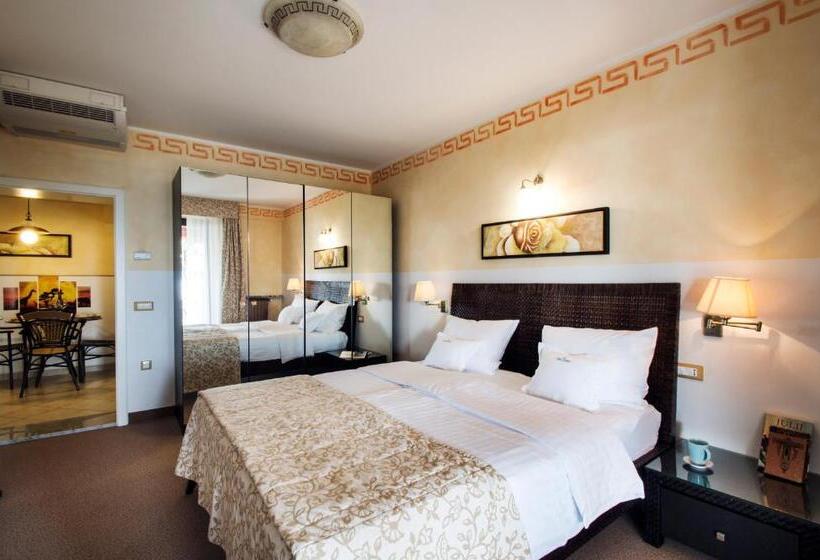 آپارتمان 2 خوابه با چشم‌انداز دریا, Villa Bellevue Portoroz Portorose