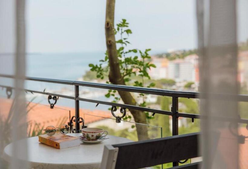 اتاق سوپریور با چشم‌انداز دریا و بالکن, Villa Bellevue Portoroz Portorose