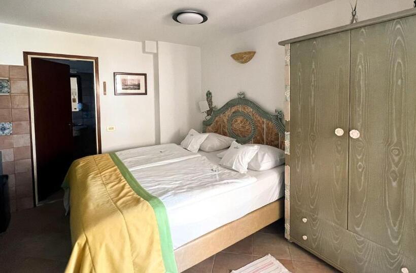 اتاق استاندارد, Villa Bellevue Portoroz Portorose