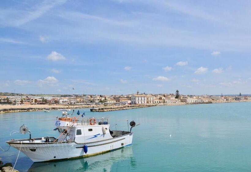 1 Bedroom Penthouse Apartment, Donnalucata Ospitalità Diffusa